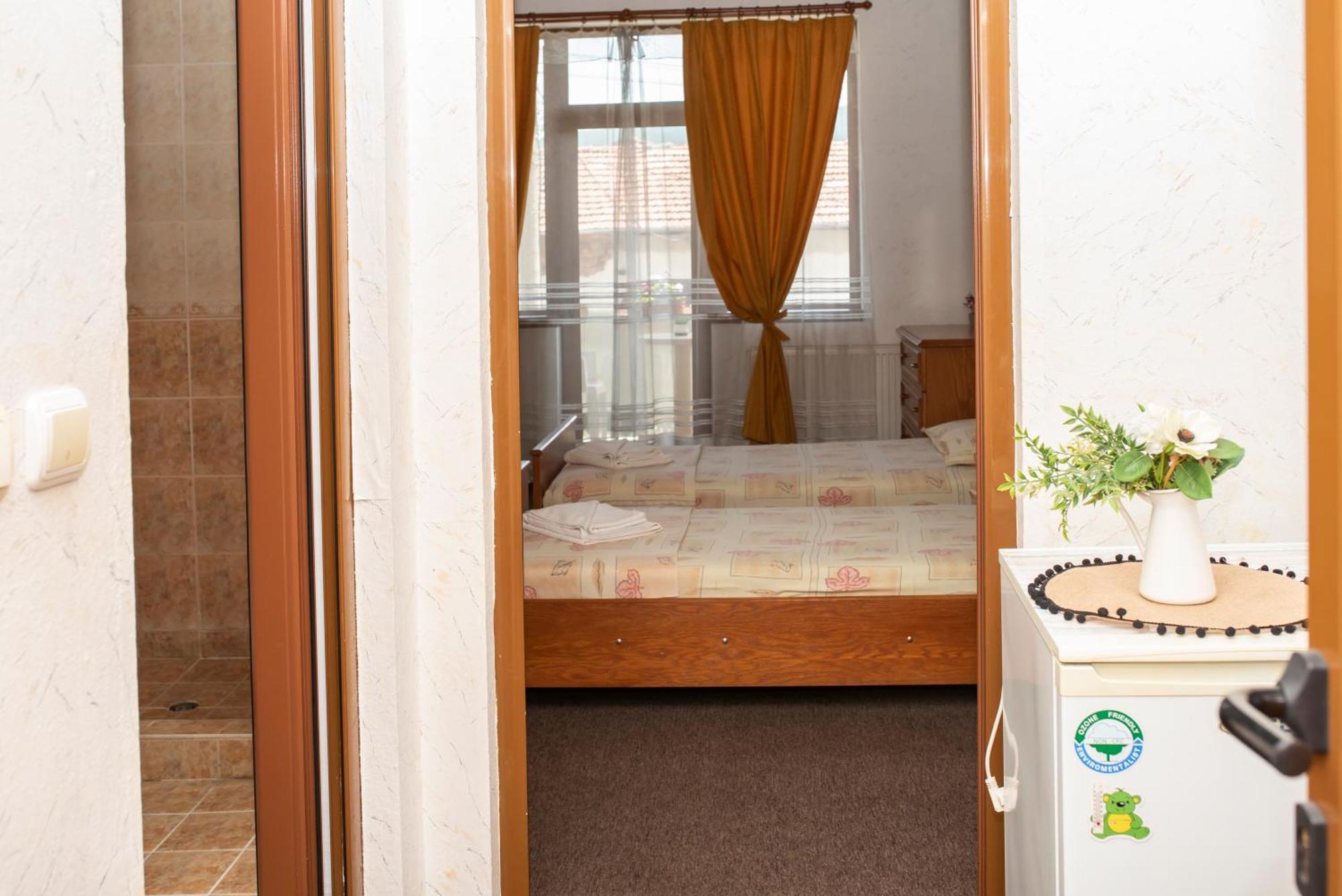 Комплекс Плавис Trjawna Exterior foto