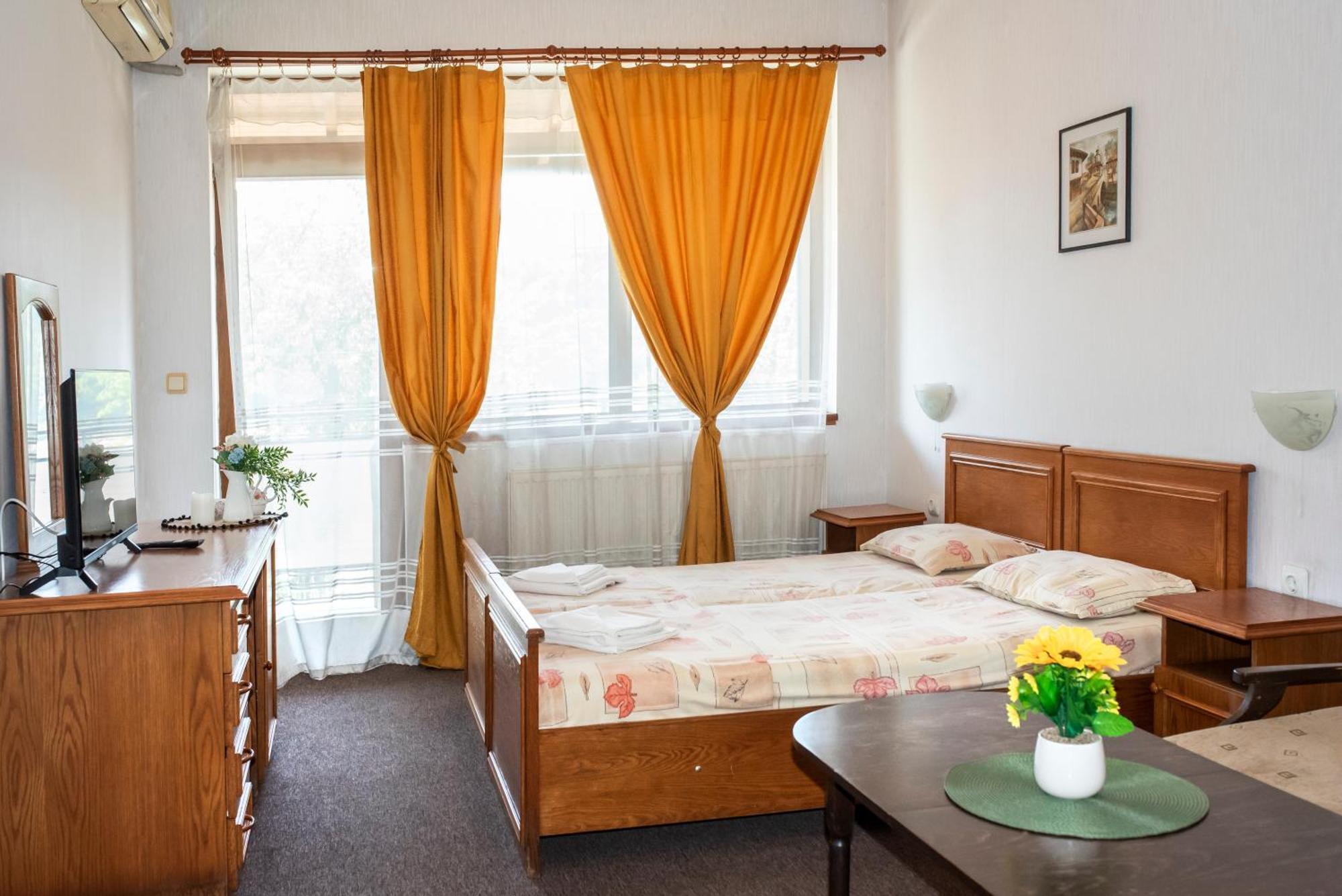 Комплекс Плавис Trjawna Exterior foto